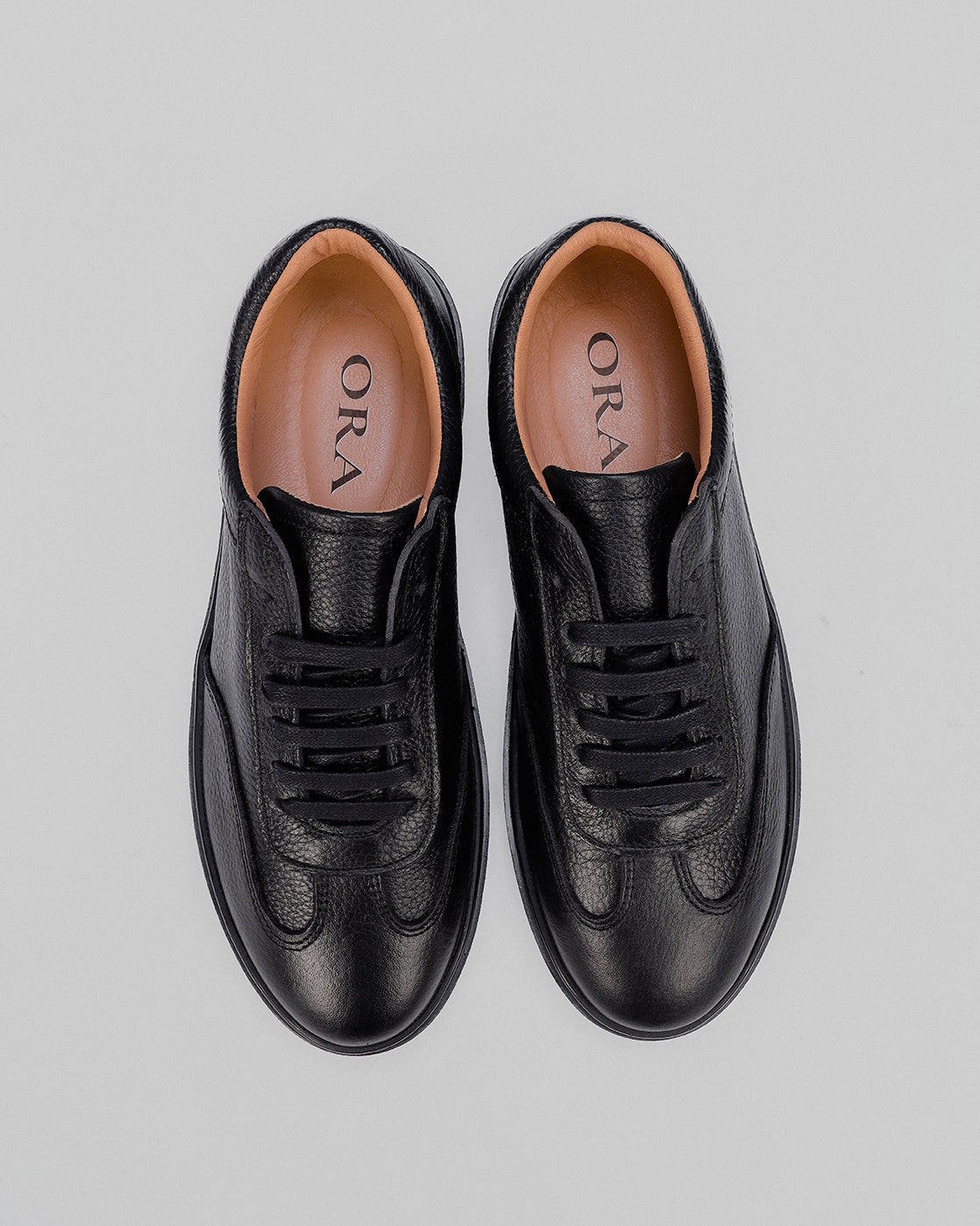 Ridge black leather
