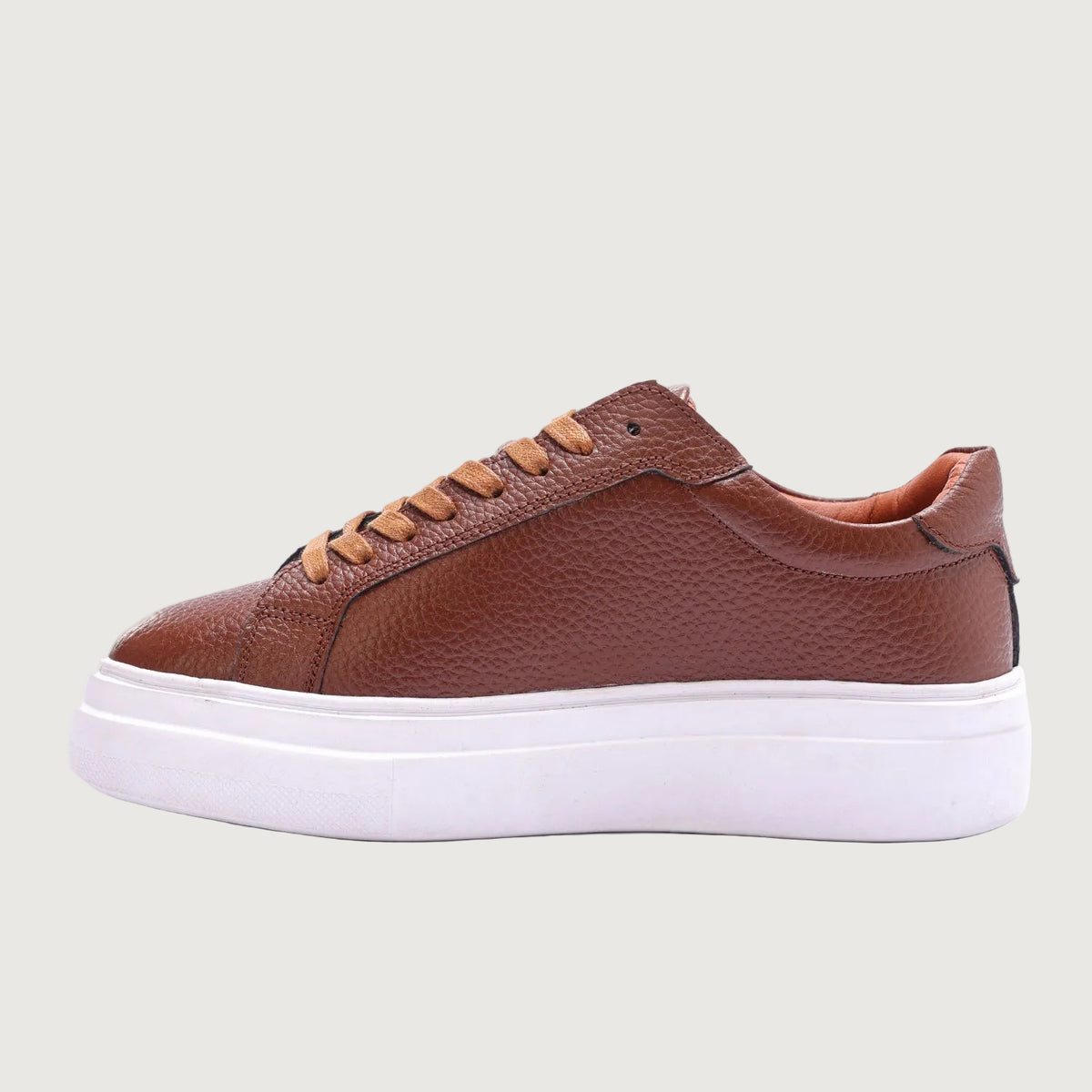 Essential Leather Trainer - havan