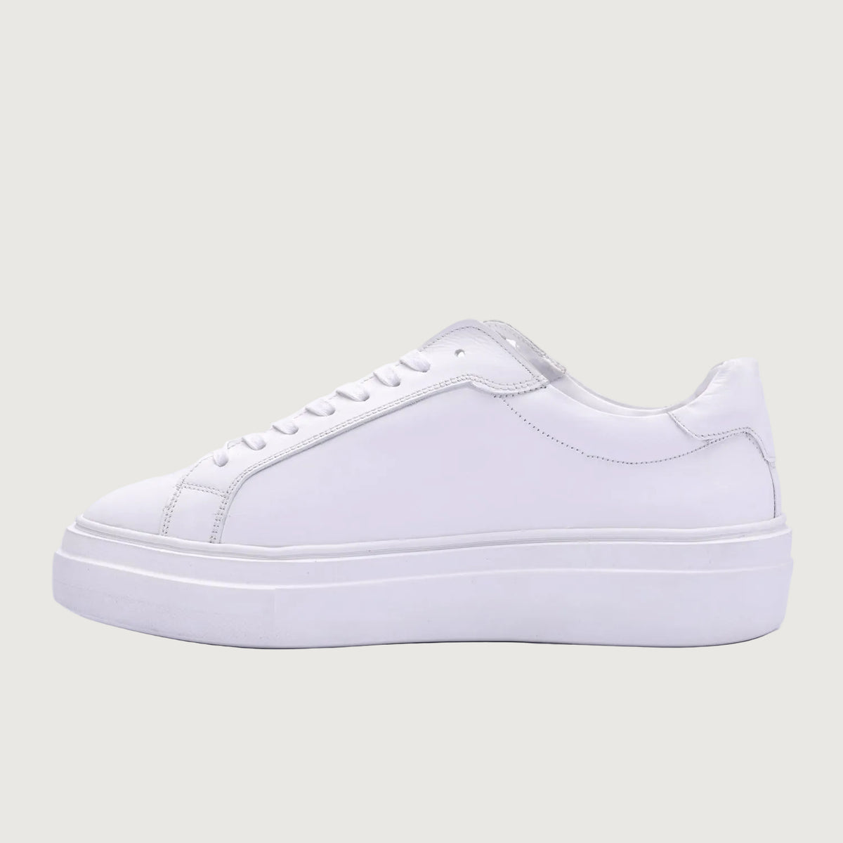 Essential Leather Trainer - White
