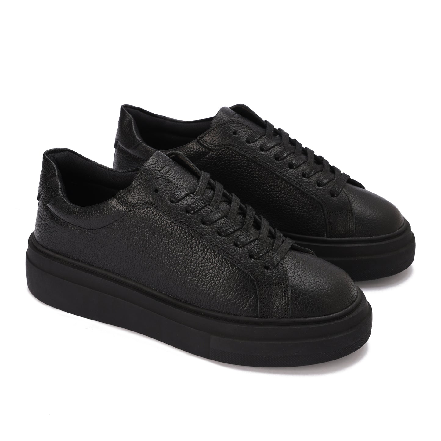 Essential Leather Trainer - All Black