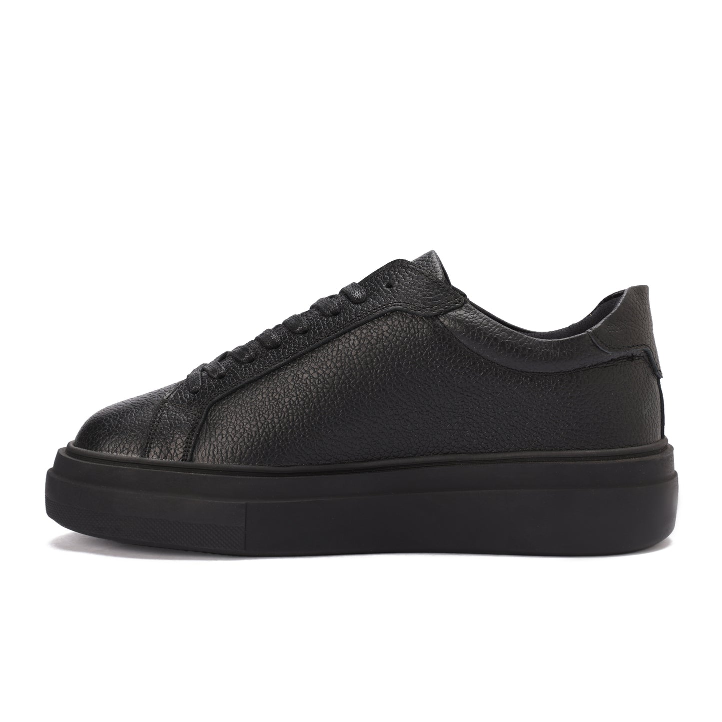 Essential Leather Trainer - All Black