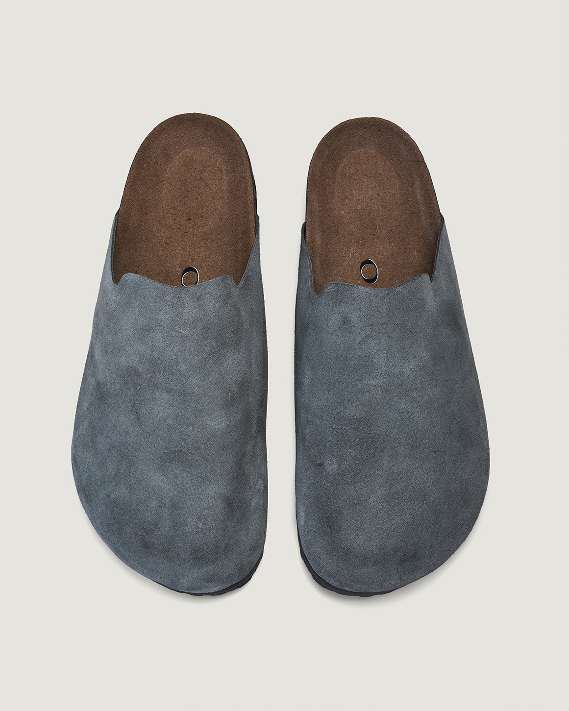 Split suede grey clogs