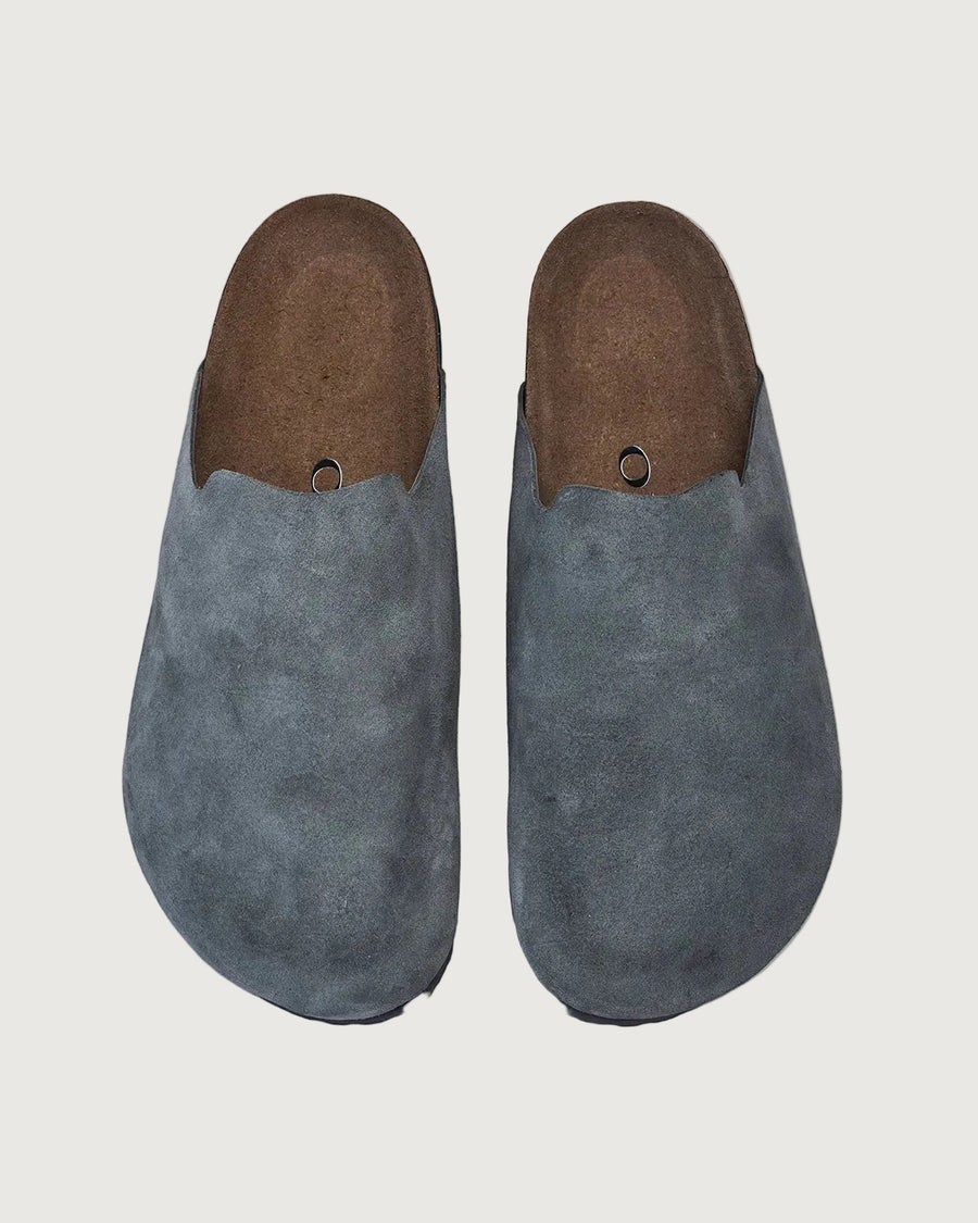 Split suede grey clogs