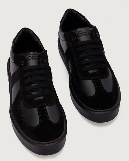 Phantom black