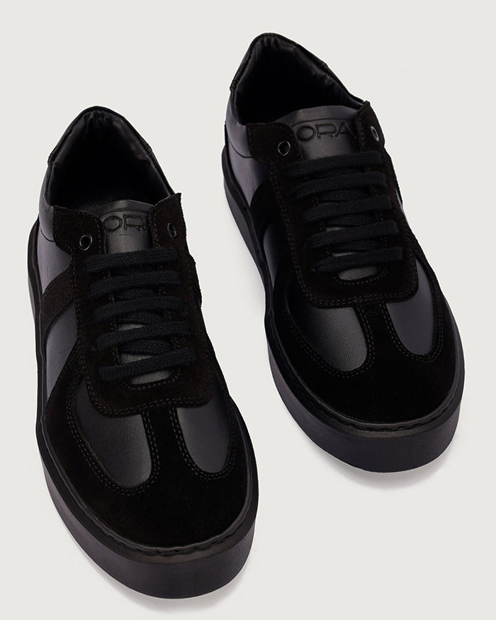 PHANTOM BLACK