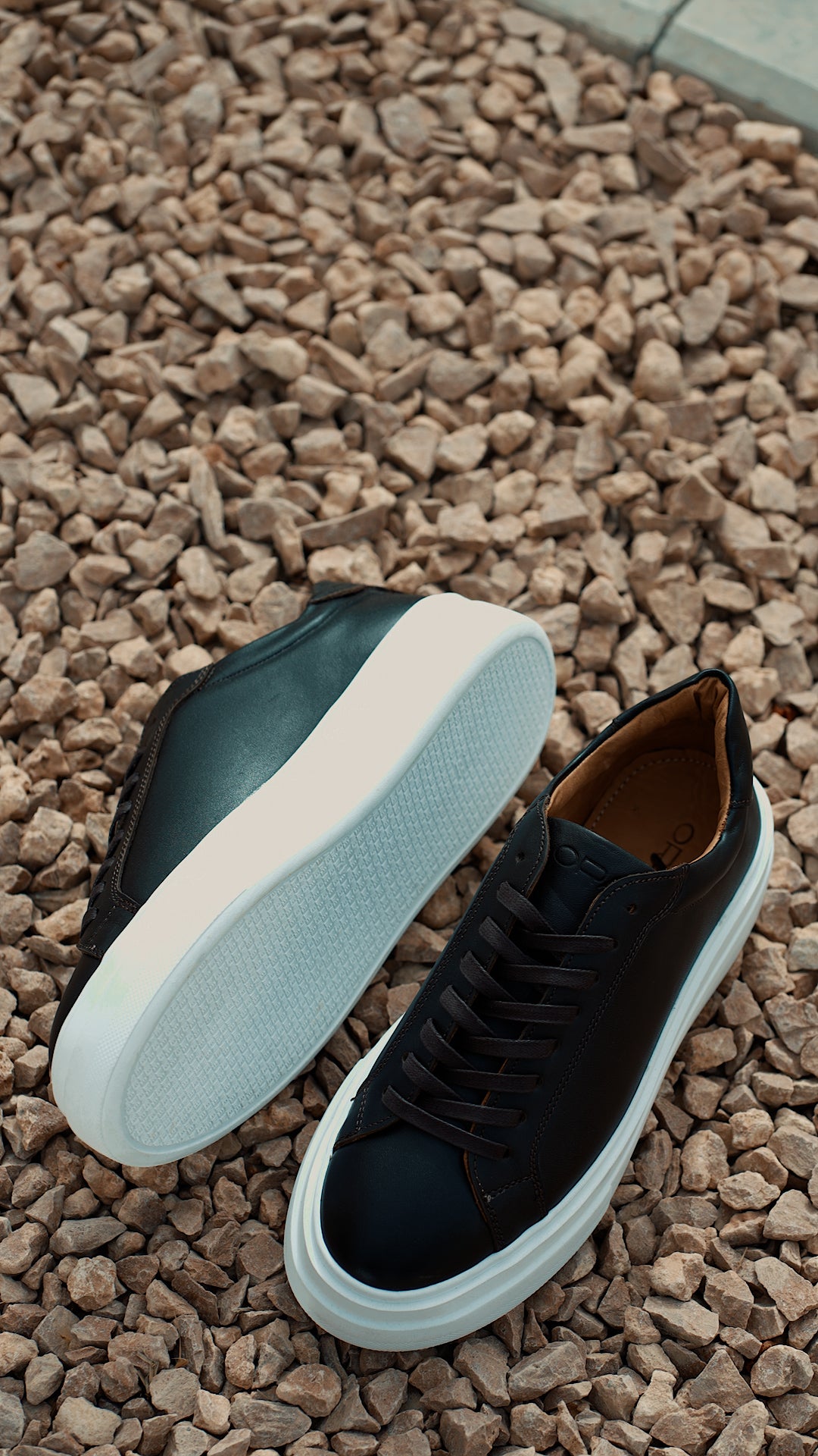Essential Leather Trainer - Dark Brown