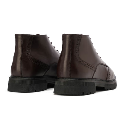 Brown leather Brogue boot